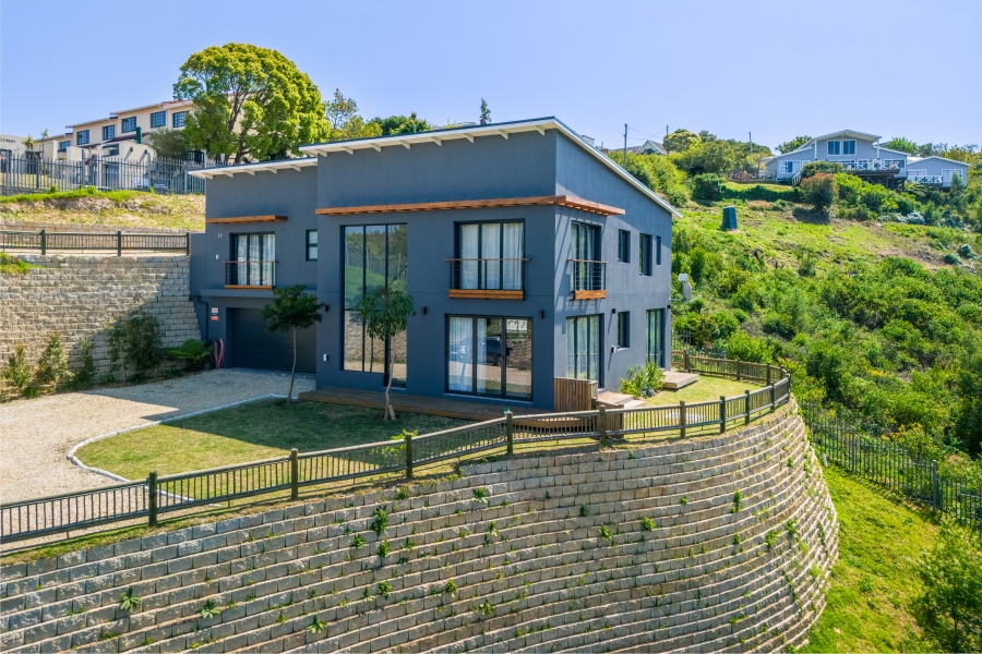 3 Bedroom Property for Sale in Knysna Central Western Cape